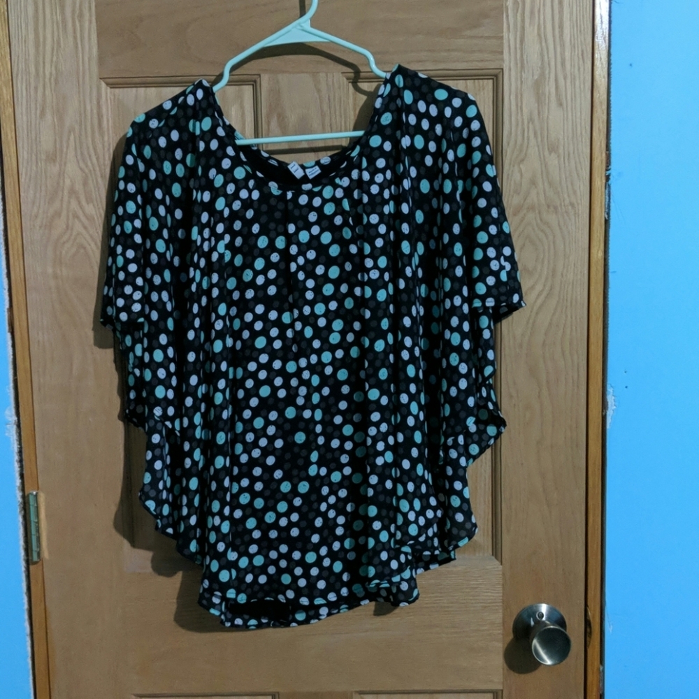 "Flowy" top